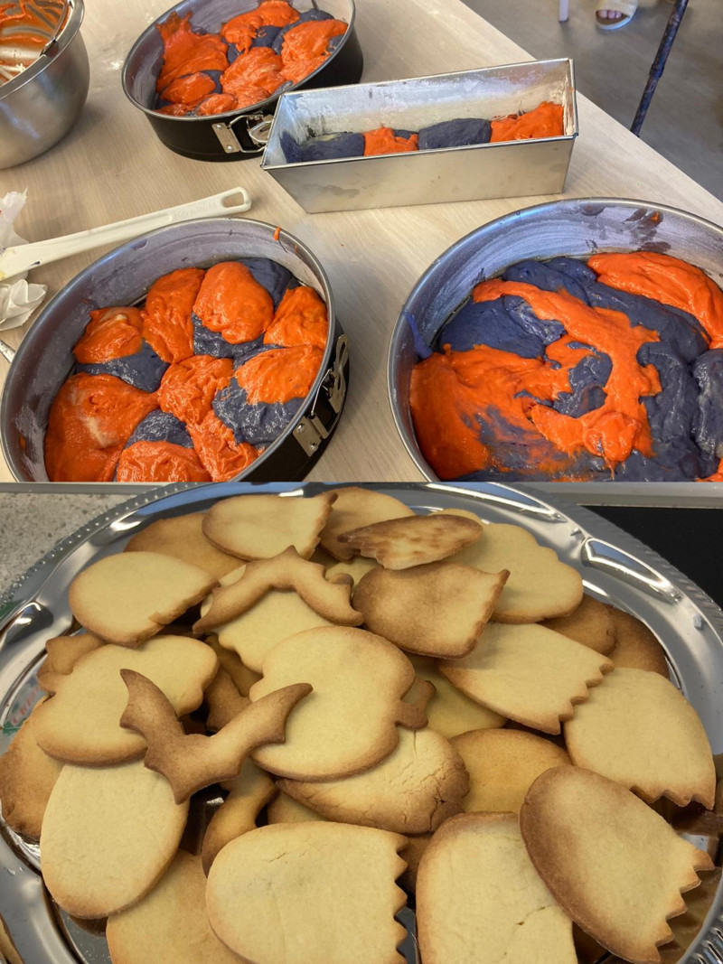 Préparation des gâteaux d'halloween