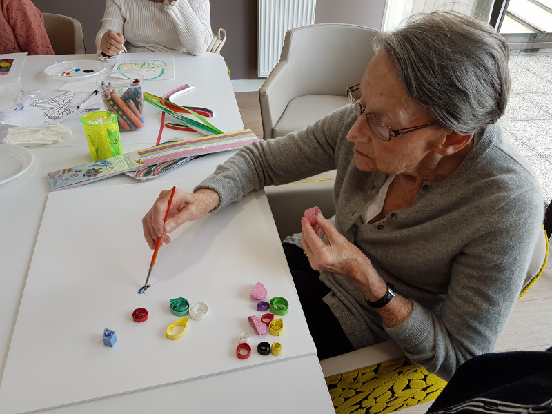 Lundi 8 avril: Atelier créatif autour du pointillisme et du quilling